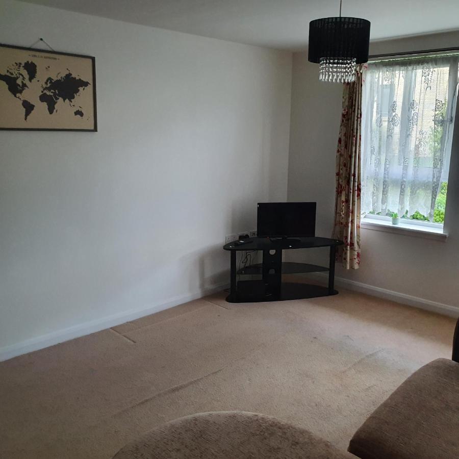 2-Bedroom Back Hilton Area Apartment - Ground Floor, Aberdeen City Center Exteriér fotografie